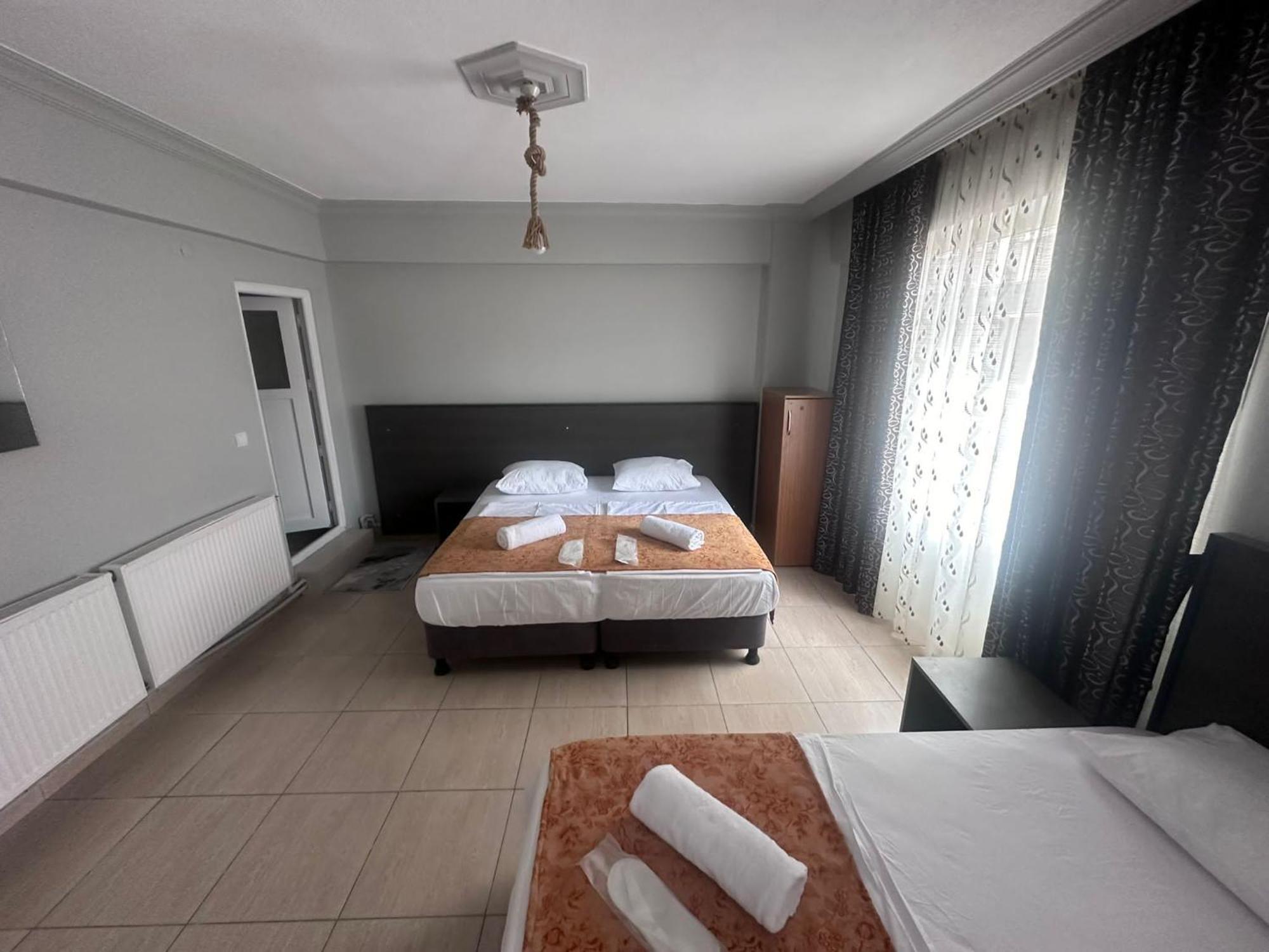 Guenes Pansiyon Edirne Phòng bức ảnh